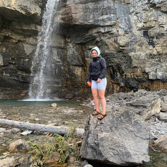 Meet your Posher, Katelyn - Picture 1 of 1